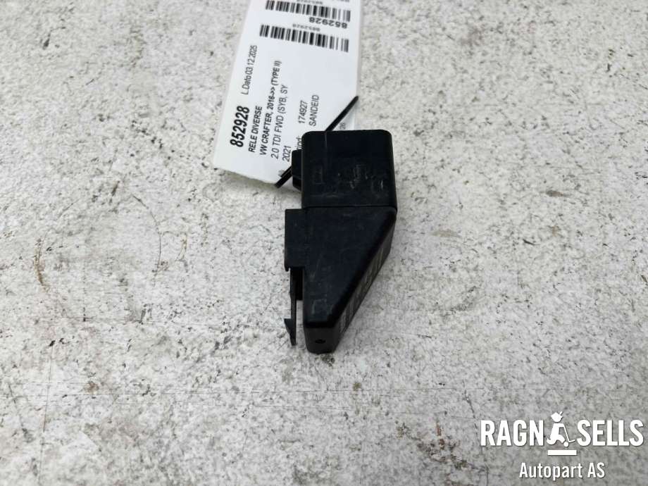 Rele diverse til VW Crafter 2016-->> (Type II)  (2N0 941 329 B|0281003235|)
