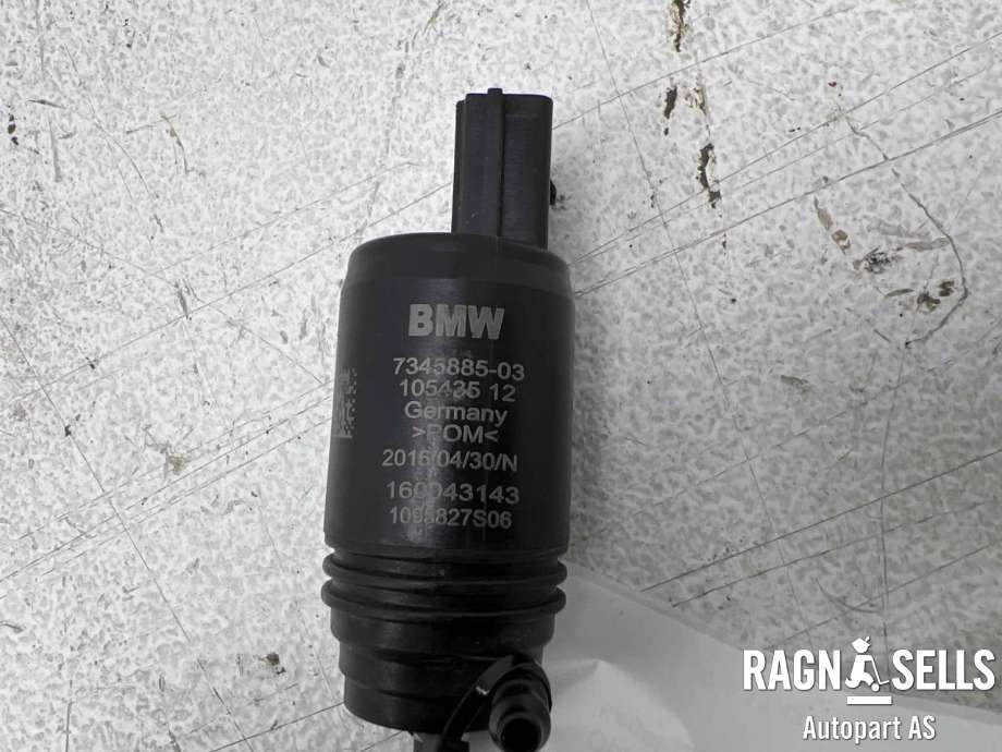 Spylerpumpe foran til BMW M2 2015-2021 (F87) (F87) (67 12 7 302 589|7345885-03|10543512)