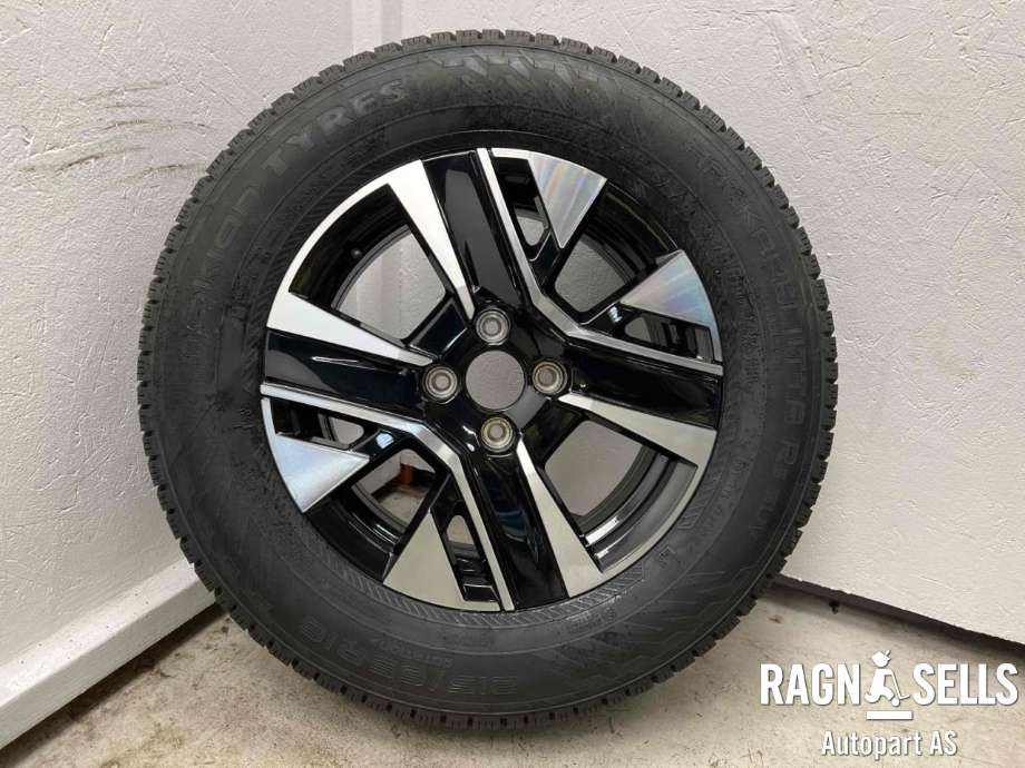 Hjulsett aluminium vinter til Peugeot e-2008 2019-->>  (NOKIAN|4X108/ET32/65.1|215/65R16|9851282980)