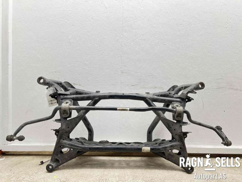 Travers bak til BMW M2 2015-2021 (F87) (F87) (33 31 8 097 478|)