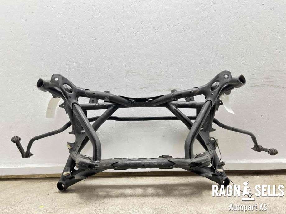 Travers bak til BMW M2 2015-2021 (F87) (F87) (33 31 8 097 478|)