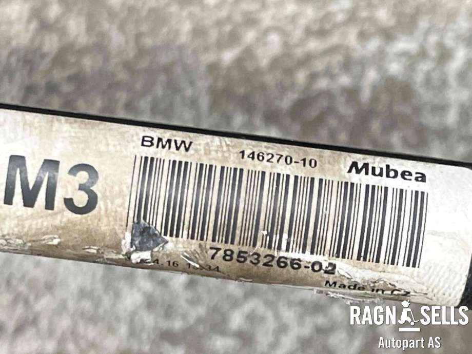 Travers bak til BMW M2 2015-2021 (F87) (F87) (33 31 8 097 478|)