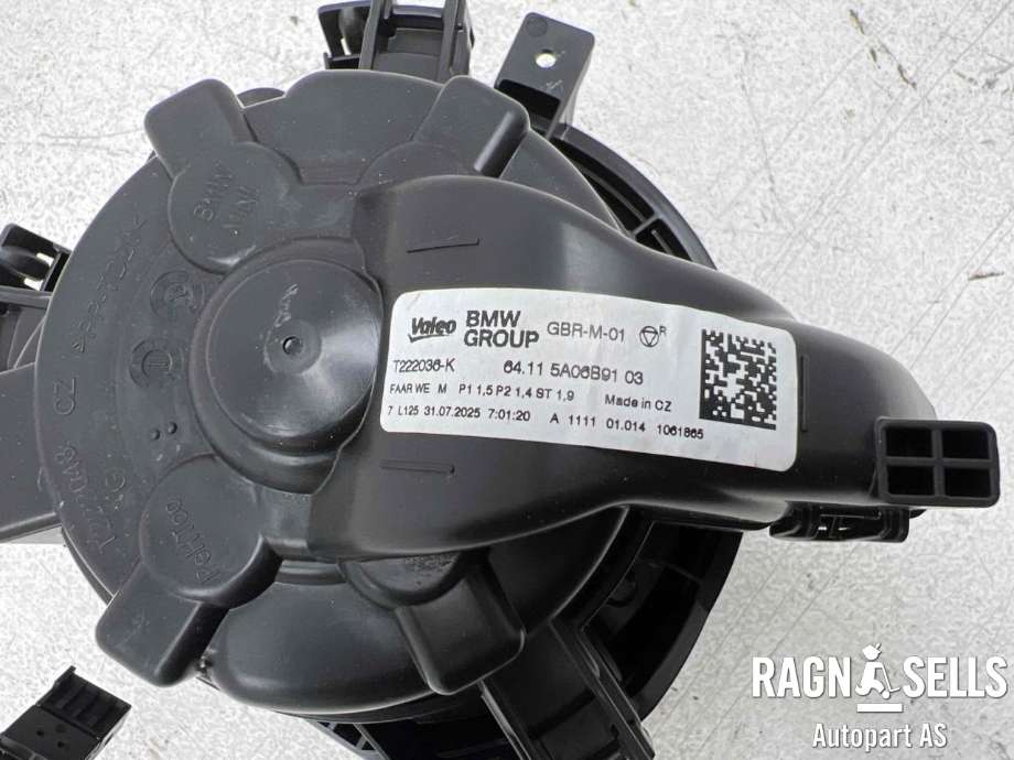 Varmeapparat motor til BMW iX1 2023-->> (U11) (U11) (VALEO|64 11 5 A06 B91|T222036-K|)