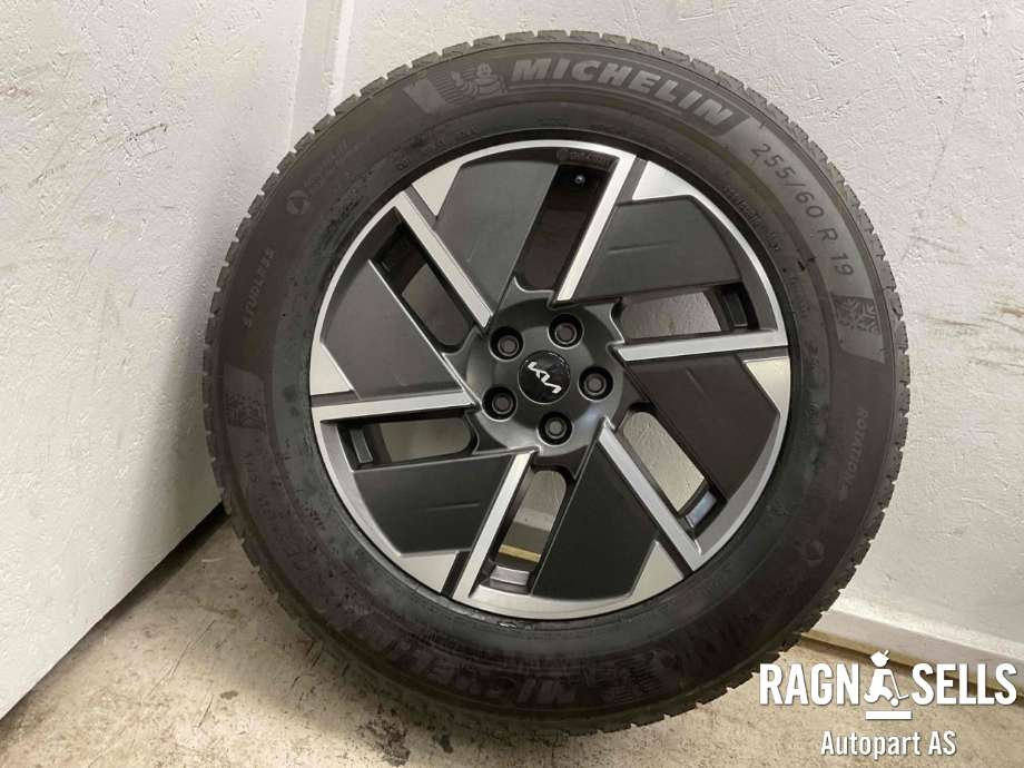 Hjulsett aluminium vinter til Kia EV9 2023-->>  (MICHELIN|5X114.3/ET53.5/67.1|255/60R19|)