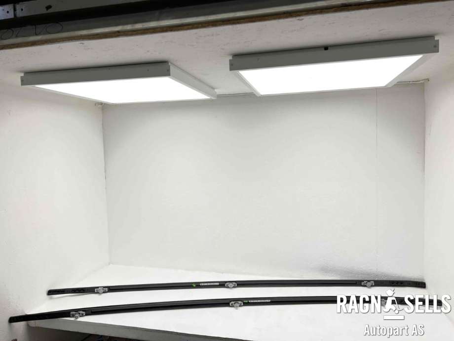 Takrails til BMW iX1 2023-->> (U11) (U11) (51 13 9 466 071|51 13 9 466 072|)