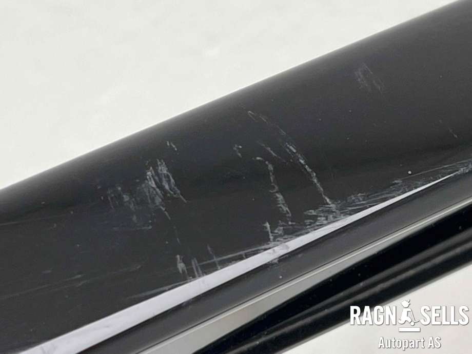 Takrails til BMW iX1 2023-->> (U11) (U11) (51 13 9 466 071|51 13 9 466 072|)