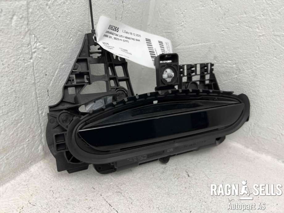 Dørhåndtak utv venstre bak til BMW iX1 2023-->> (U11) (U11) (51 21 5 A0C 765|)