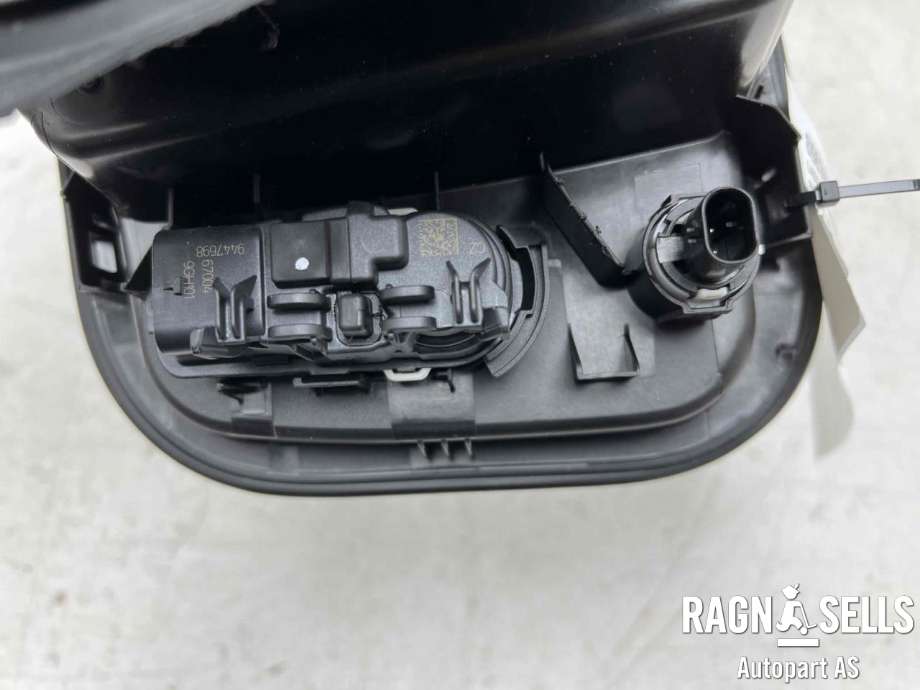 Ladeluke karosseri elbil til BMW iX1 2023-->> (U11) (U11) (51 17 5 A58 8F9|)