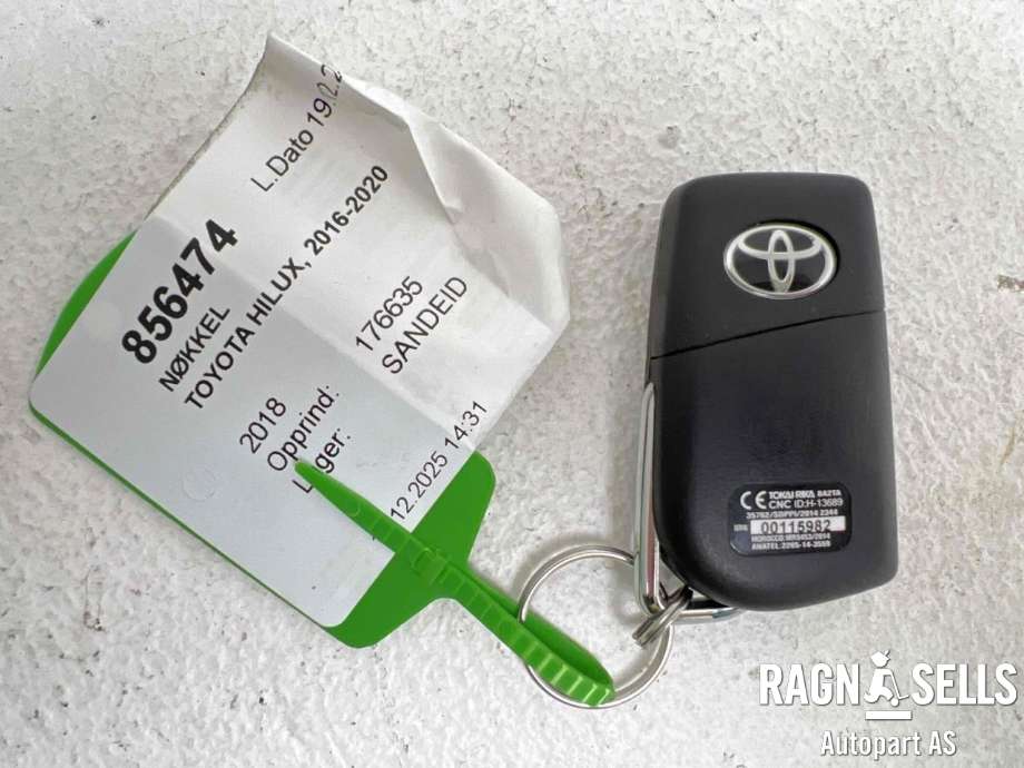 Nøkkel til Toyota Hilux 2016-2020  (890700KB11|)