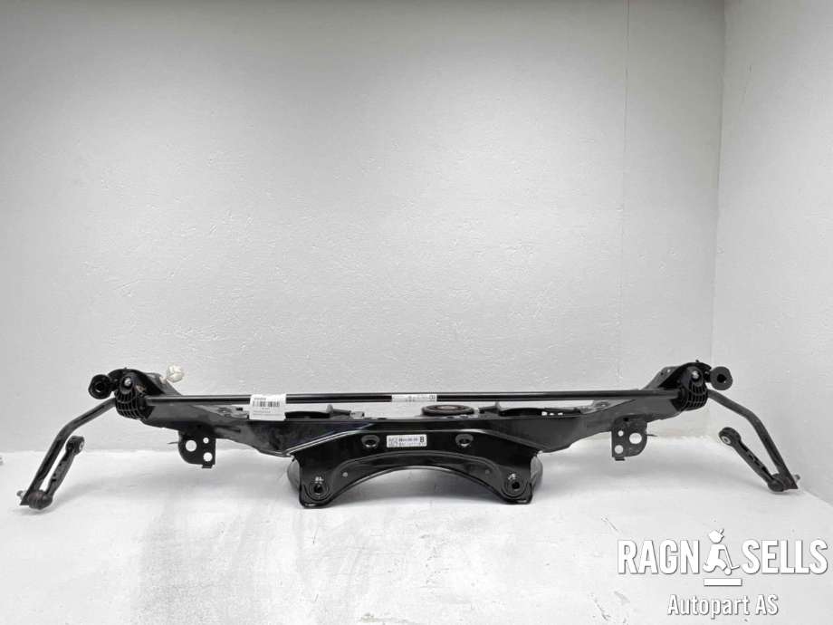 Travers bak til BMW iX1 2023-->> (U11) (U11) (33 30 6 894 199|)