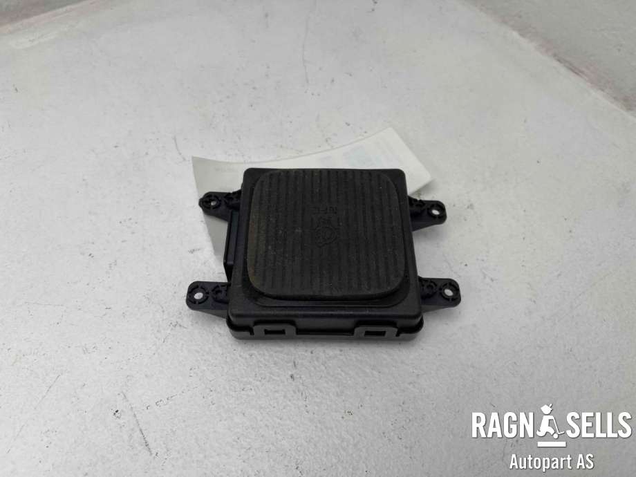 Dashbord trådløs mobillader til Hyundai Ioniq 5 2021-->> (N/A|95560-GI600|)