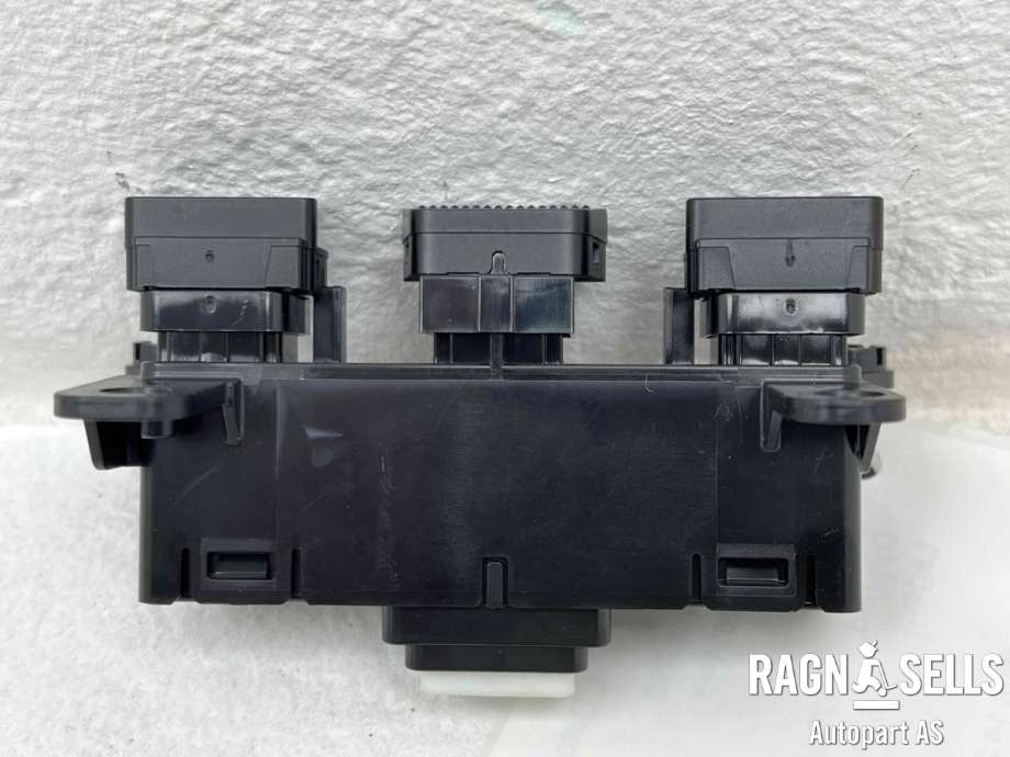 Bryter diverse til Kia EV6 2021-->> (N/A|93310CV000|240829)