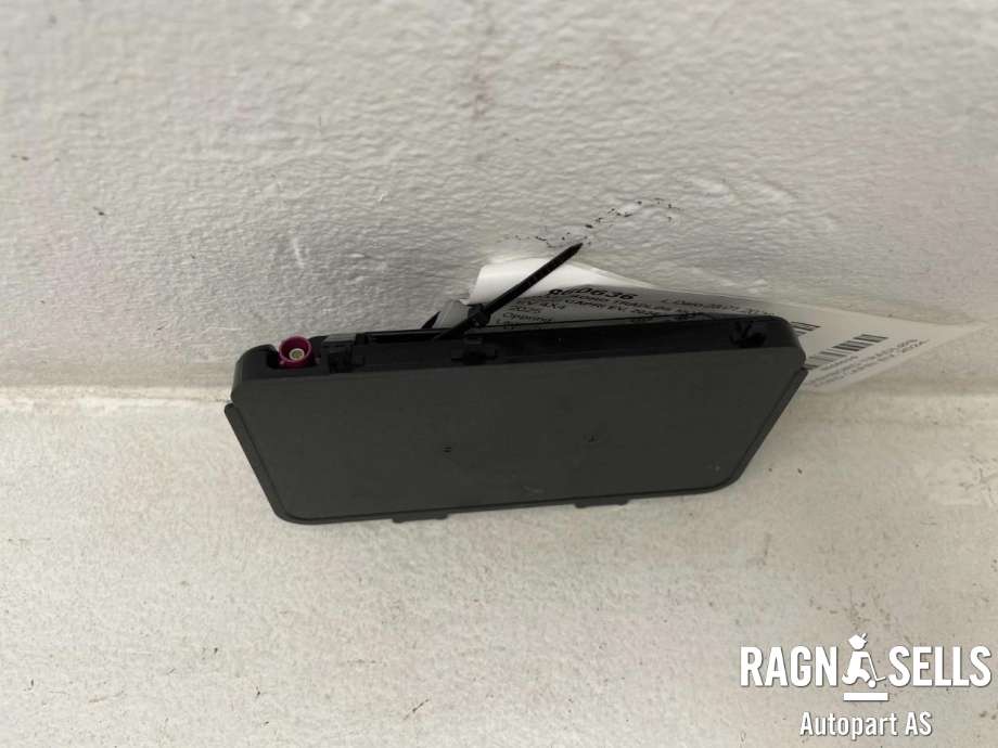 Dashbord trådløs mobillader til Ford Capri 2024-->>  (VWR2KA-19J235-AA|5NA980611|)