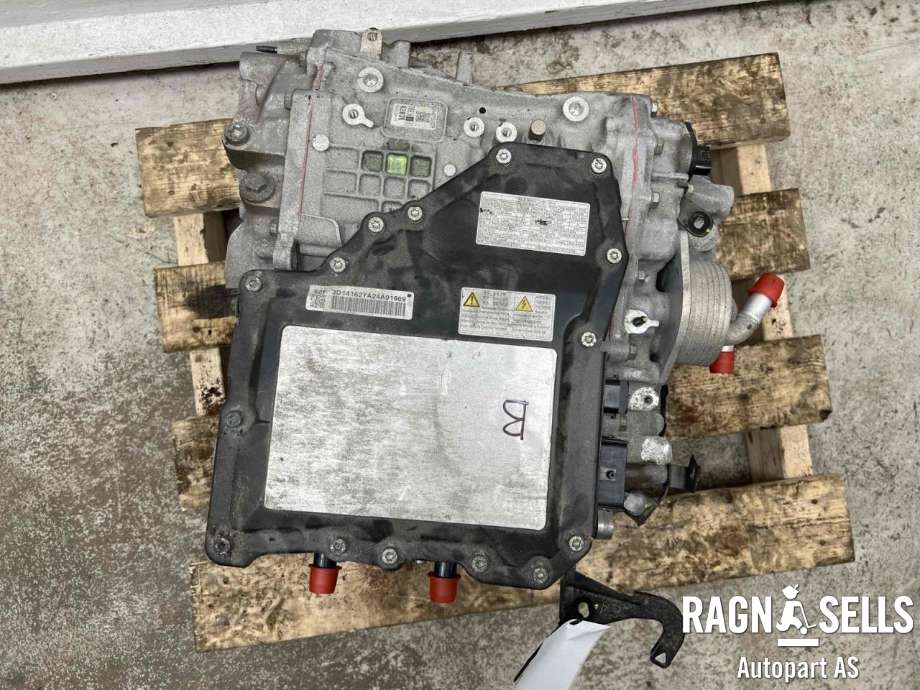 Motor elbil bak til Toyota bZ4X 2022-->> (3061042031|)
