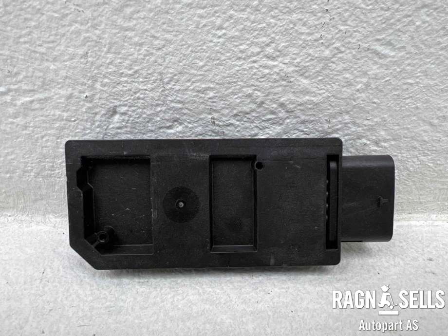 Antenne forsterker til Ford Capri 2024-->> (VWR2KA-15603-BB|5WA 962 133E|2721515)