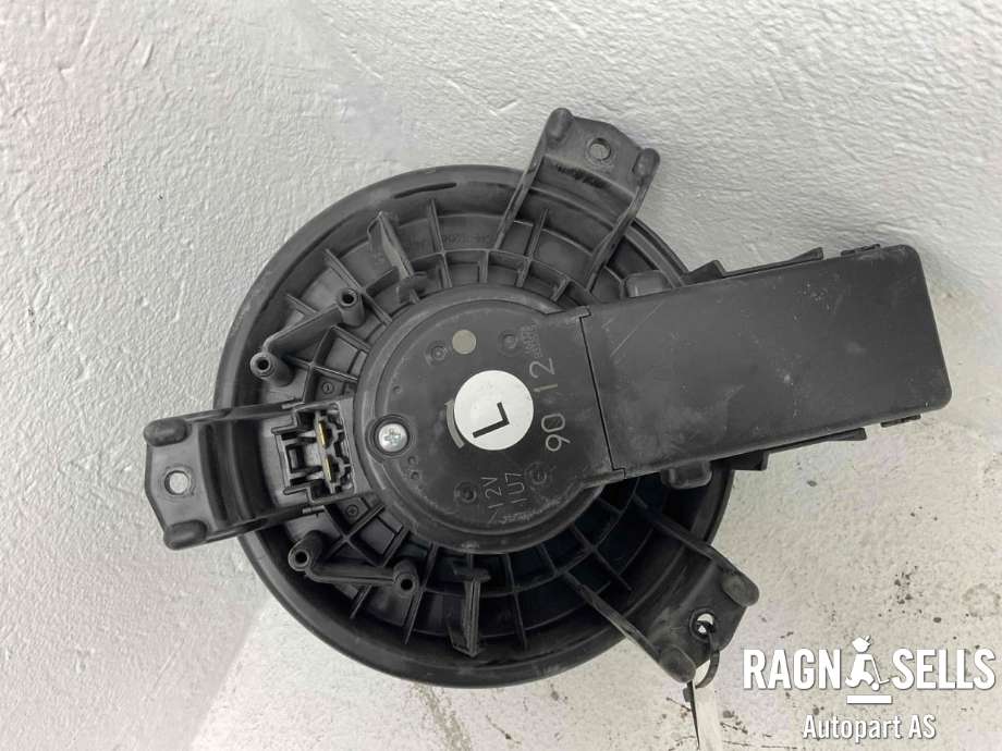 Varmeapparat motor til Toyota Hilux 2016-2020  (871030K500|)