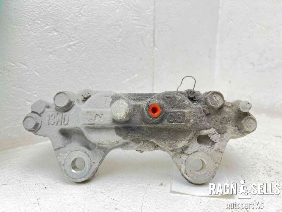 Bremsecaliper venstre foran til Toyota Hilux 2016-2020 (477500K350|)