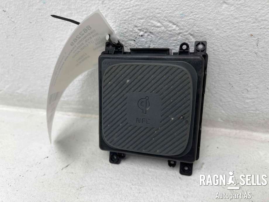 Dashbord trådløs mobillader til Kia EV9 2023-->>  (|95560D0000|95560D0000DGY)
