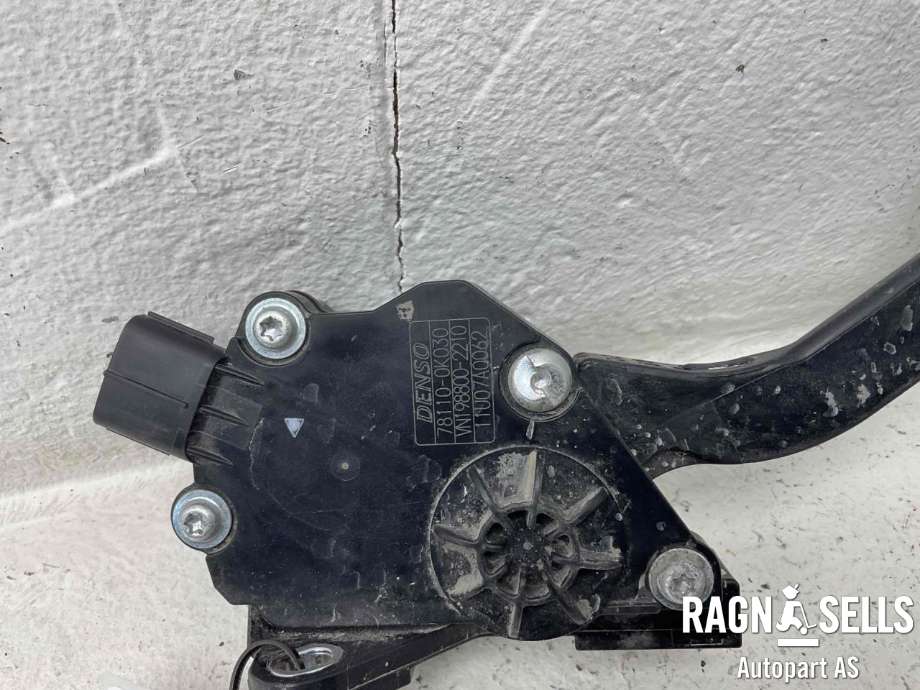 Pedal gass til Toyota Hilux 2016-2020  (781100K030|)