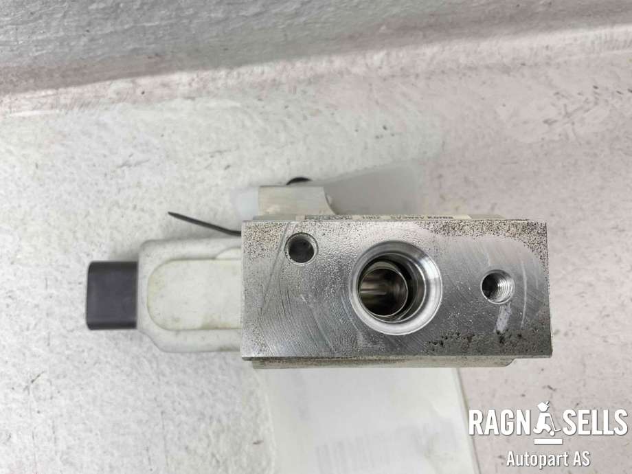 Varmeapparat ventil til Kia EV9 2023-->>  (|976R3KL500)