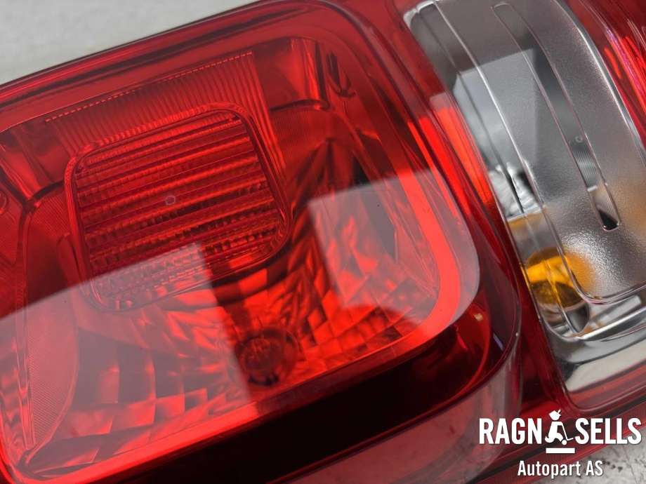 Baklykt høyre til Toyota Proace 2016-->> (Type II)  (SU001A4080|)