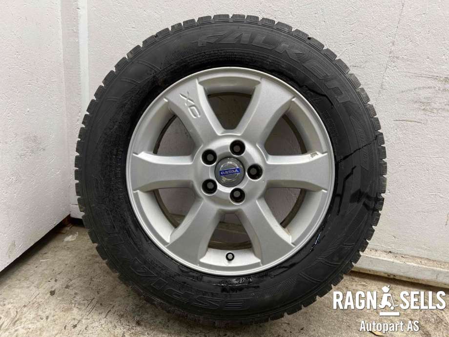 Hjulsett aluminium vinter til Volvo XC70 2008-2013 (Type II, Fase 1)  (FALKEN|5X108/ET50/63.4|215/65R16|30714924)