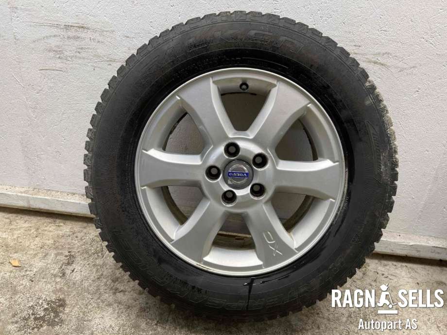Hjulsett aluminium vinter til Volvo XC70 2008-2013 (Type II, Fase 1)  (FALKEN|5X108/ET50/63.4|215/65R16|30714924)