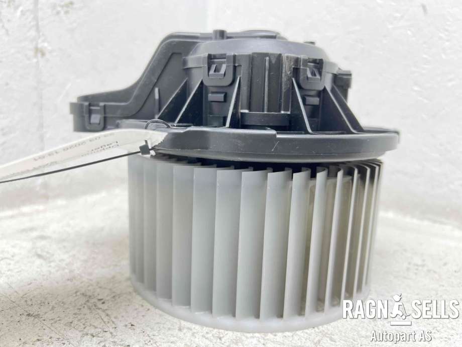 Varmeapparat motor til Tesla Model X 2016-->> (BOSCH|1051864-00-A|F00S3B2574|)