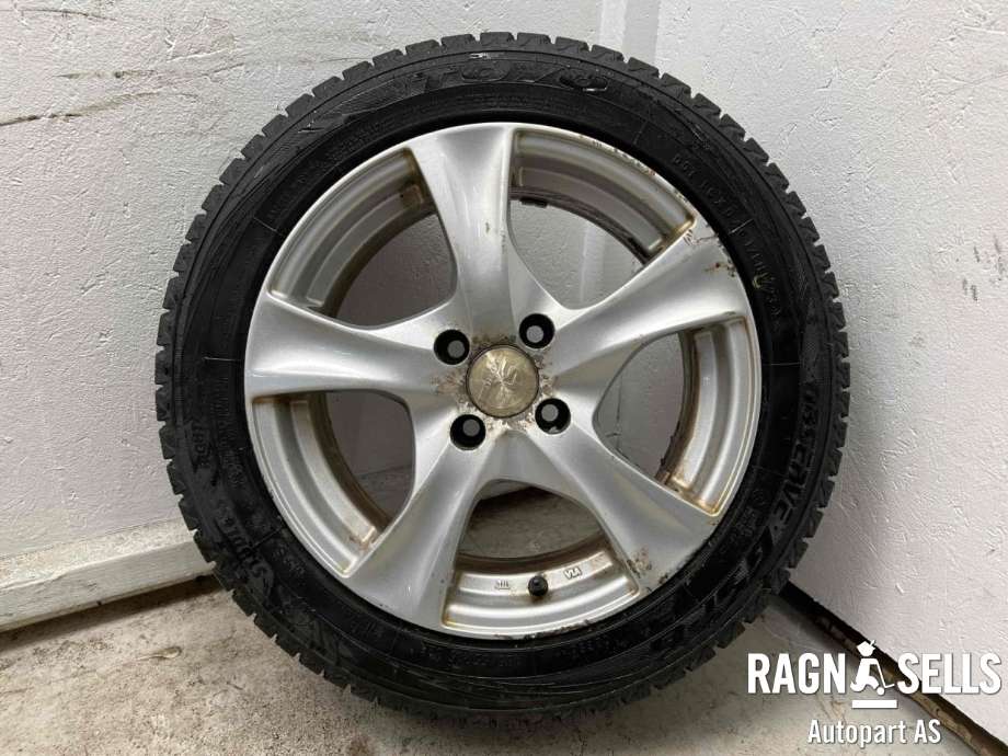 Hjulsett aluminium vinter til VW Up 2012-2019  (TOYO|4X100/ET41/57.1|185/55R15|)