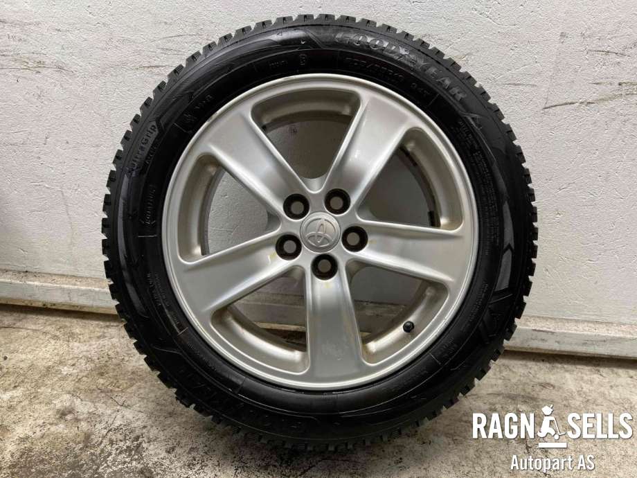 Hjulsett aluminium vinter til Toyota Avensis 2003-2008 (Type II)  (GOODYEAR|5X100/ET46/54.1|205/55R16|PZ474-T0670-Z)
