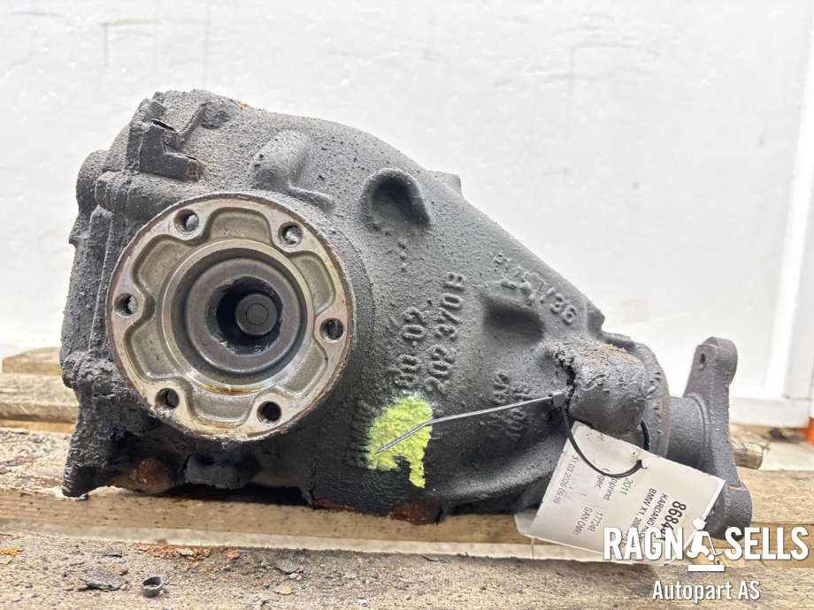 Kardang klokke bak til BMW X1 2009-2015 (E84) (E84) (33 10 7 566 175|)