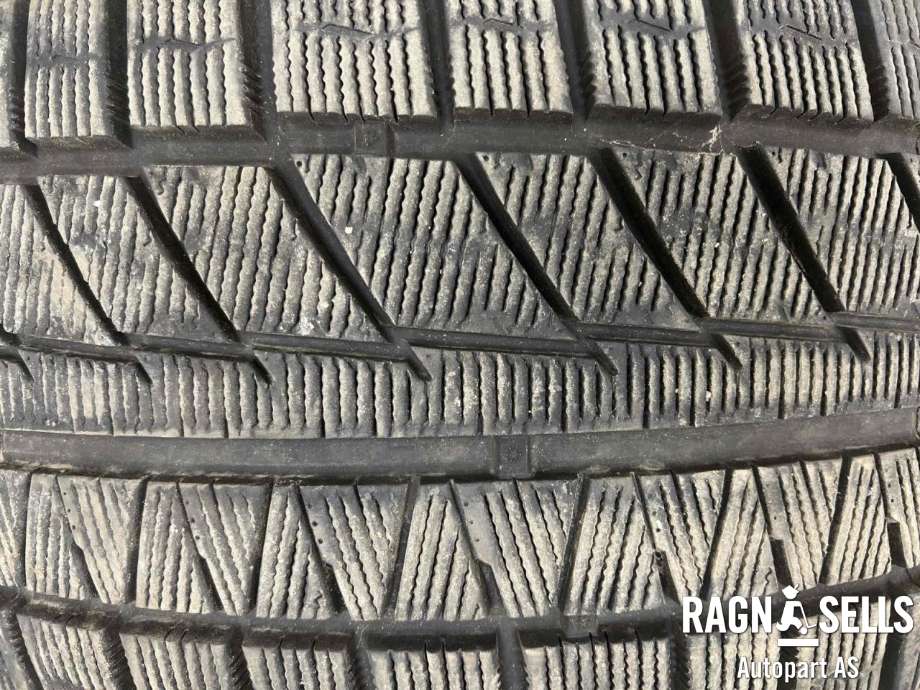 Dekk vinter piggfri til Tesla Model S 2013-2016 (Fase 1)  (SAILUN|245/45R19|)