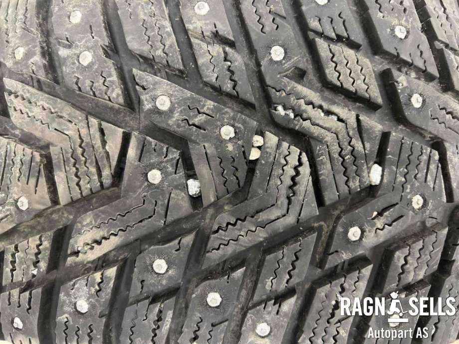 Dekk vinter pigg til VW Caddy 2004-2010 (Type III, Fase 1) (HANKOOK|195/65R15|)