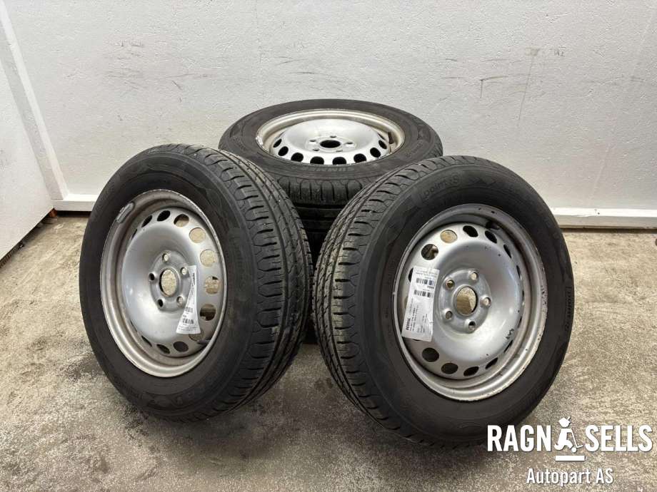 Hjulsett stål sommer til VW Caddy 2020-->> (Type IV)  (POINT|5X112/ET48/57.1|195/65R15 91V|)