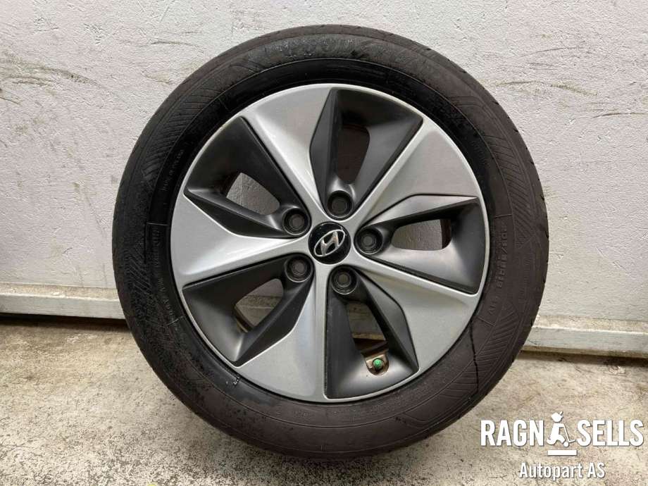 Hjulsett aluminium sommer til Hyundai Ioniq Electric 2016-2019 (Fase 1)  (GOODYEAR|5X114.3/ET50/67.1|205/55R16|52910-G7210)