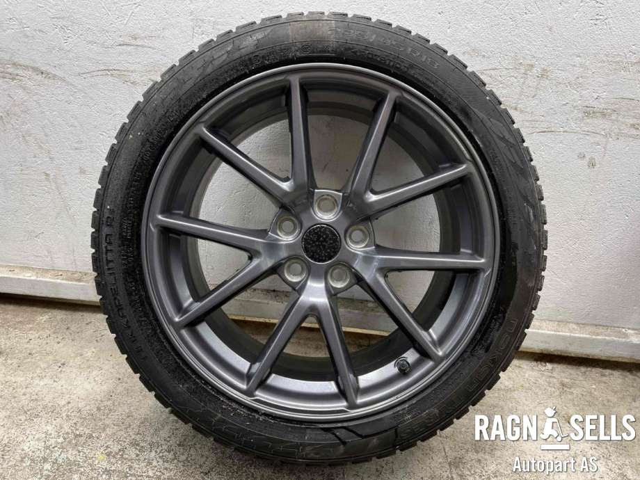 Hjulsett aluminium vinter til Seres 3 2022-->> (NOKIAN|5X114.3/ET40/64.1|235/45R18|1044261-00-A)