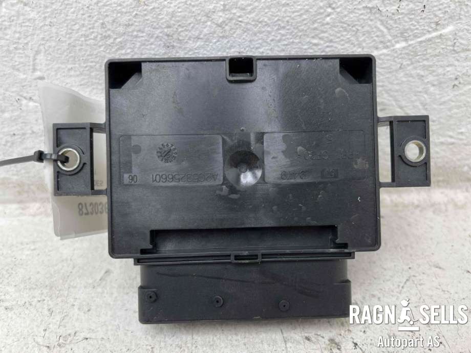 Styreenhet elektrisk parkbrems (EPB - Electric Parking Brake) til Mercedes A-Klasse 2012-2018 (W176) (W176) (A 246 900 85 16|A2469014406|A2469021002)