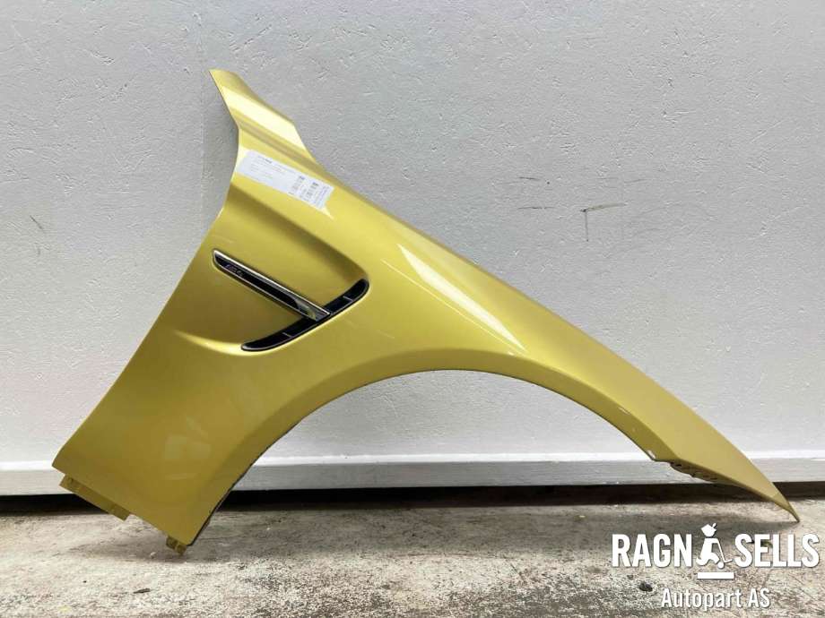 Skjerm høyre foran til BMW M4 2014-2020 (F82/F83) (F82/F83) (41 35 8 066 918|)