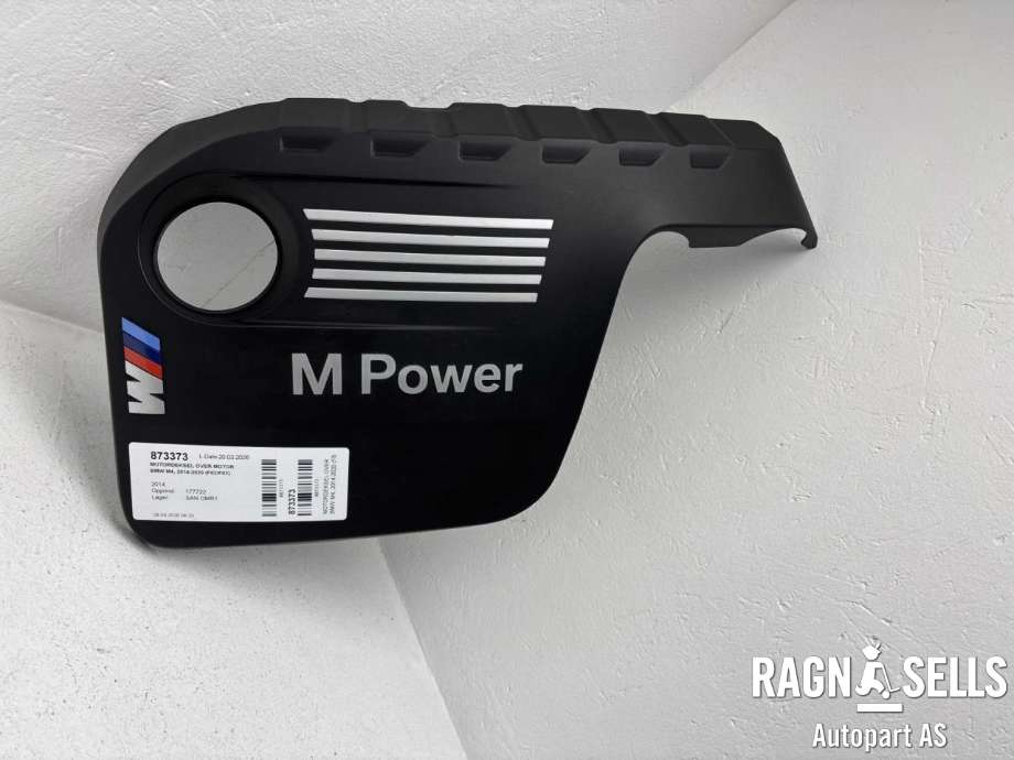Motordeksel over motor til BMW M4 2014-2020 (F82/F83) (F82/F83) (11 12 7 846 412|)