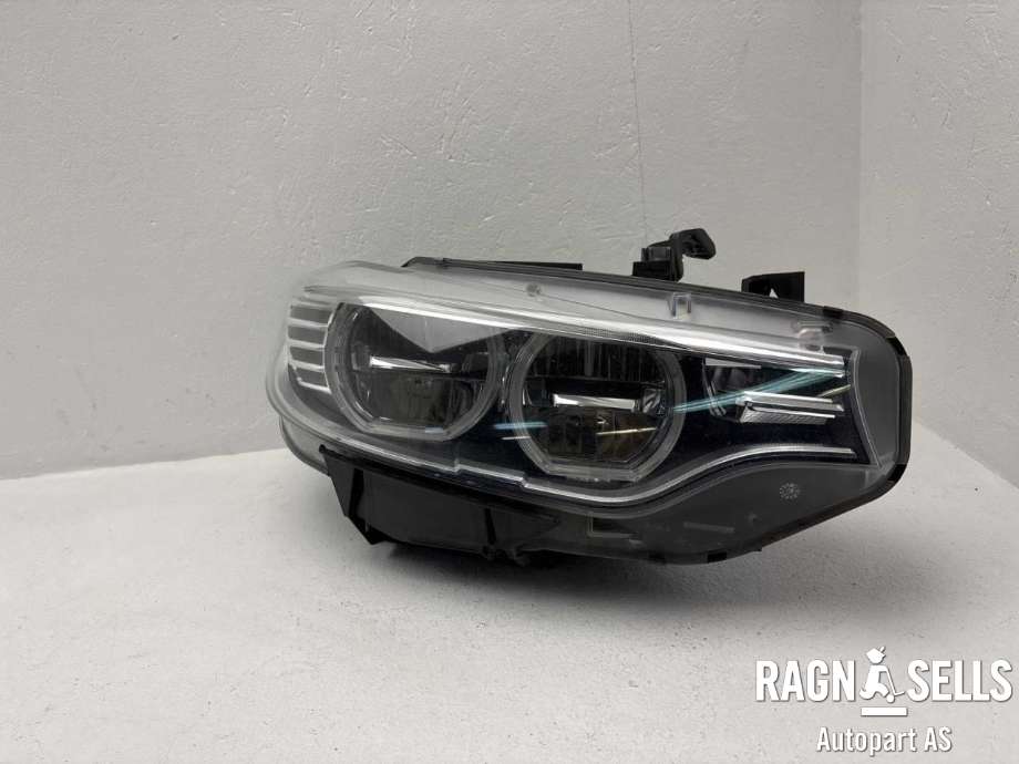 Frontlykt høyre full-LED til BMW M4 2014-2020 (F82/F83) (F82/F83) (63 11 7 377 842|)