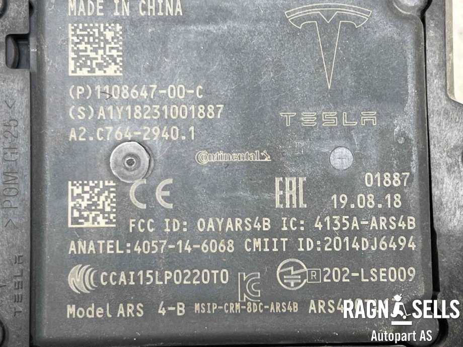 Sensor radar til Tesla Model X 2016-->> (CONTINENTAL|1108647-00-C|A2C76429401|)