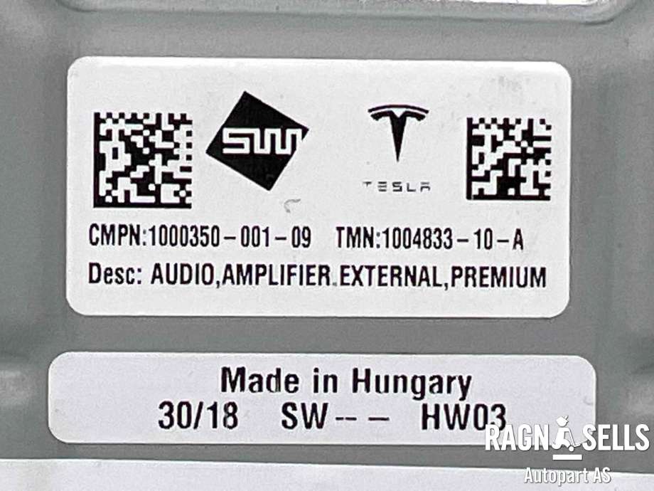 Bilstereo forsterker til Tesla Model X 2016-->>  (1004833-10-A|)