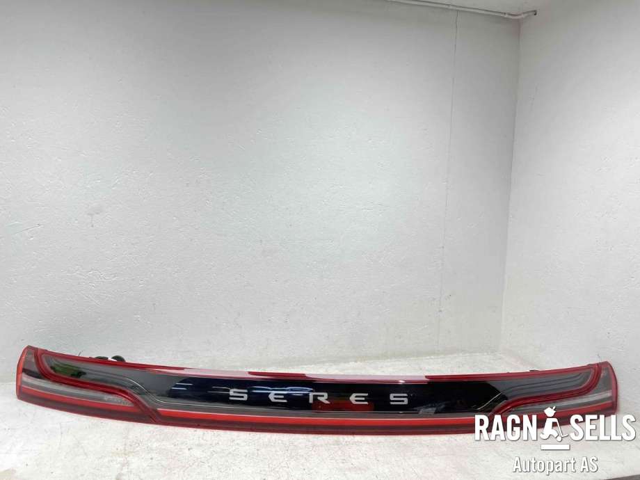 Baklykt midtre til Seres 5 2023-->> (|4107010-RA04|100010577)