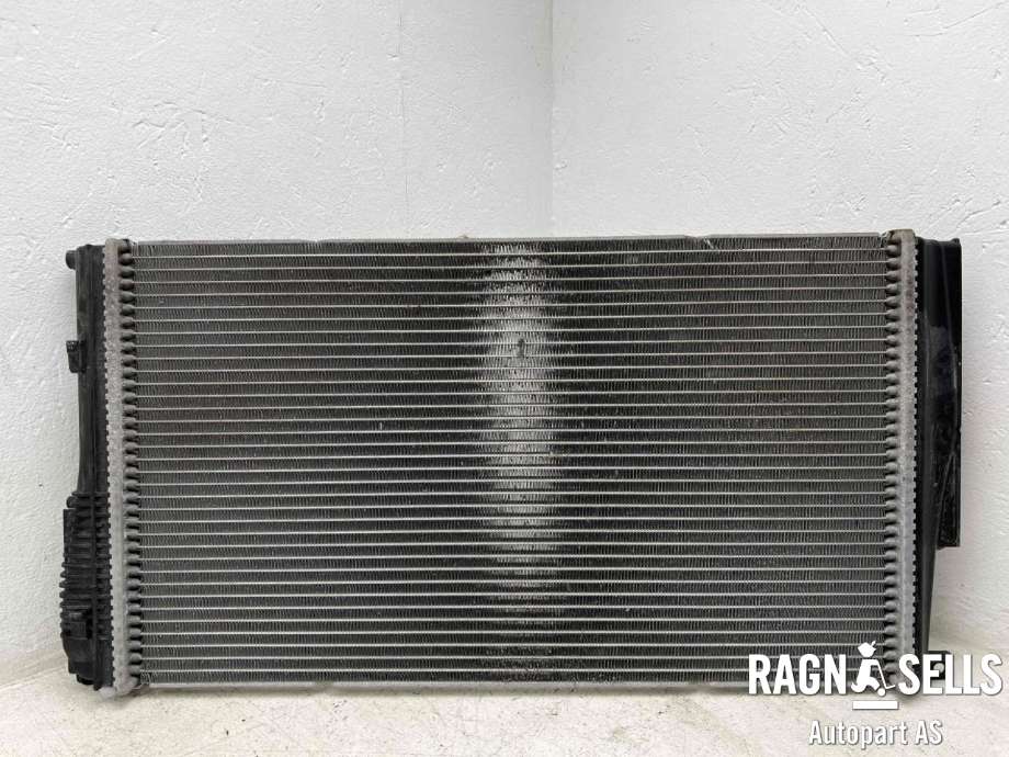 Radiator (automat gir) til BMW i3 2013-2022  (17 11 7 600 511|)