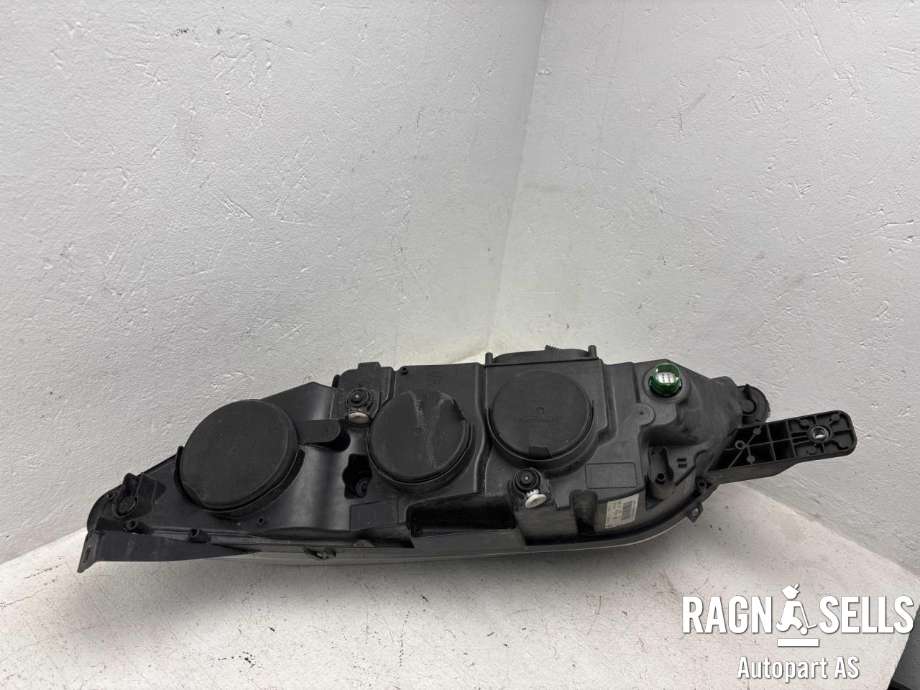 Frontlykt høyre halogen til Peugeot Boxer 2014-->> (Type III, Fase 2) (16 120 406 80||16 827 484 80)