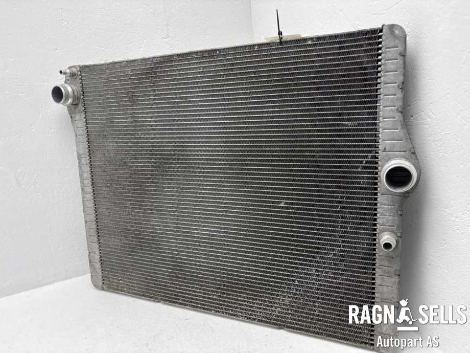 Radiator (automat gir) til BMW M4 2014-2020 (F82/F83) (F82/F83) (17 11 2 284 607|)