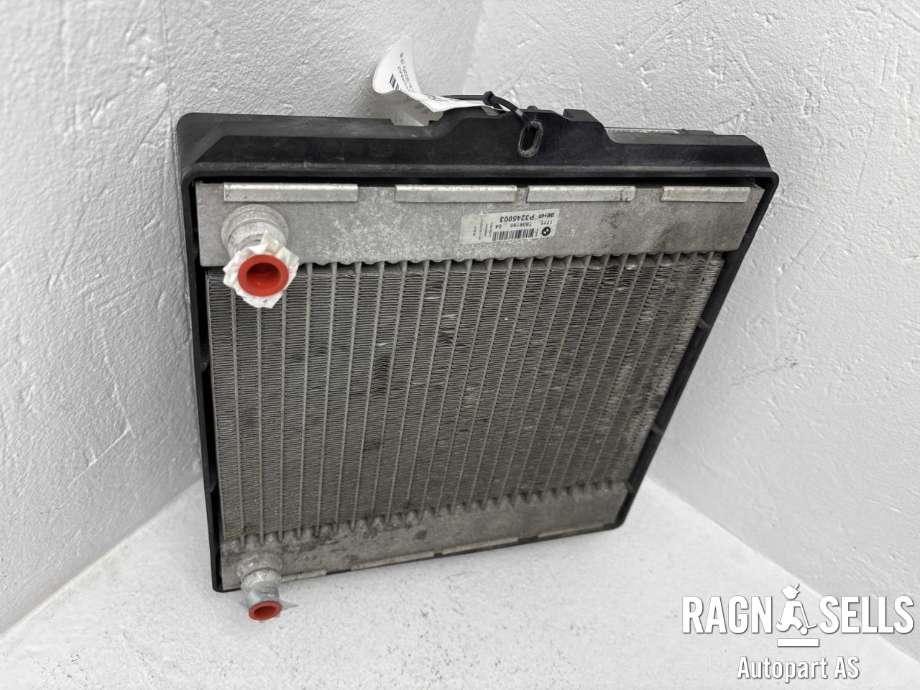 Radiator (automat gir) til BMW M4 2014-2020 (F82/F83) (F82/F83) (17 11 2 284 604||64 50 2 284 604)