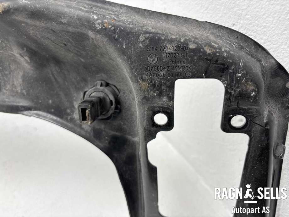 Frontplate øvre til BMW M4 2014-2020 (F82/F83) (F82/F83) (51 64 7 294 928|)