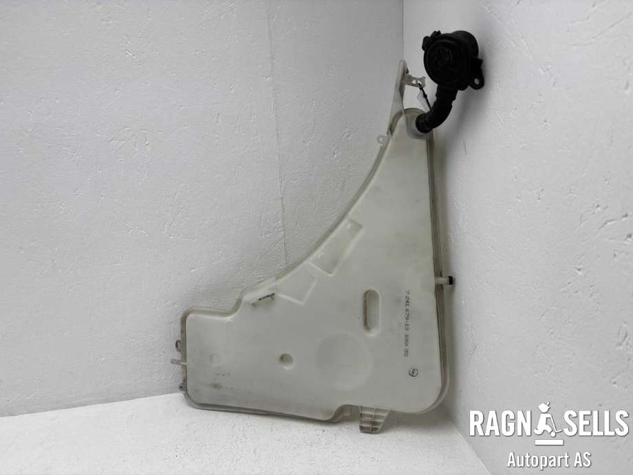 Spylertank til BMW M4 2014-2020 (F82/F83) (F82/F83) (61 66 7 241 680|)