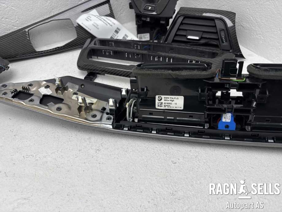 Lister til BMW M4 2014-2020 (F82/F83) (F82/F83) (51 16 8 046 115||61 31 7 848 611|61 31 7 846 765|51 45 8 057 629|51 45 8 057 623|51 16 8 058 547)